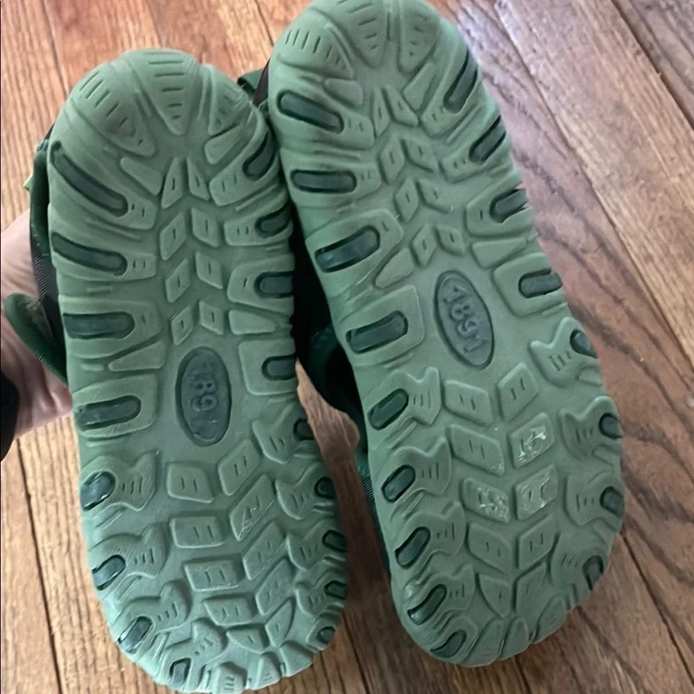 NWT Western Chief Kids' Green Camo Shoes